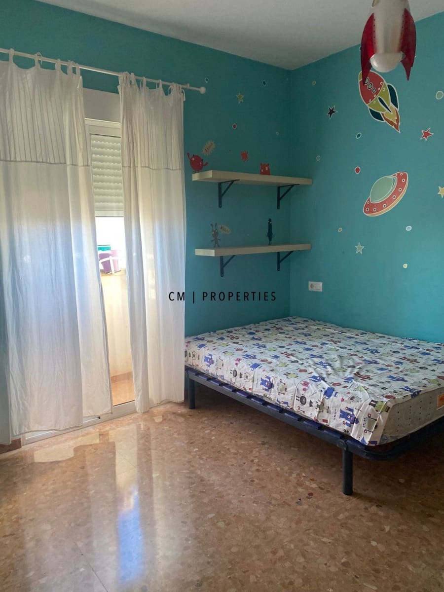 Ático de 3 habitaciones en Benimamet en alquiler - 1.700 € (Ref: 9737199)