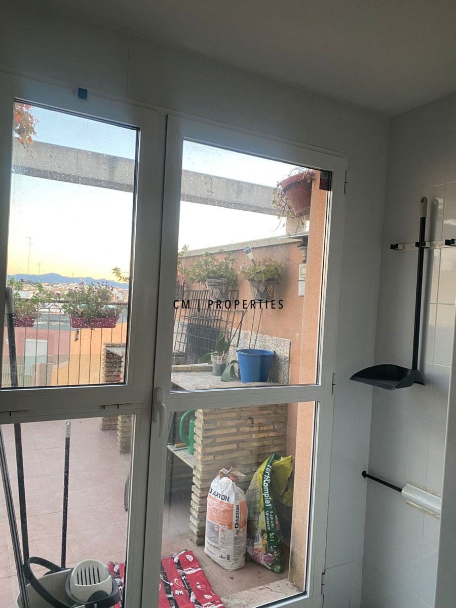 Ático de 3 habitaciones en Benimamet en alquiler - 1.700 € (Ref: 9737199)