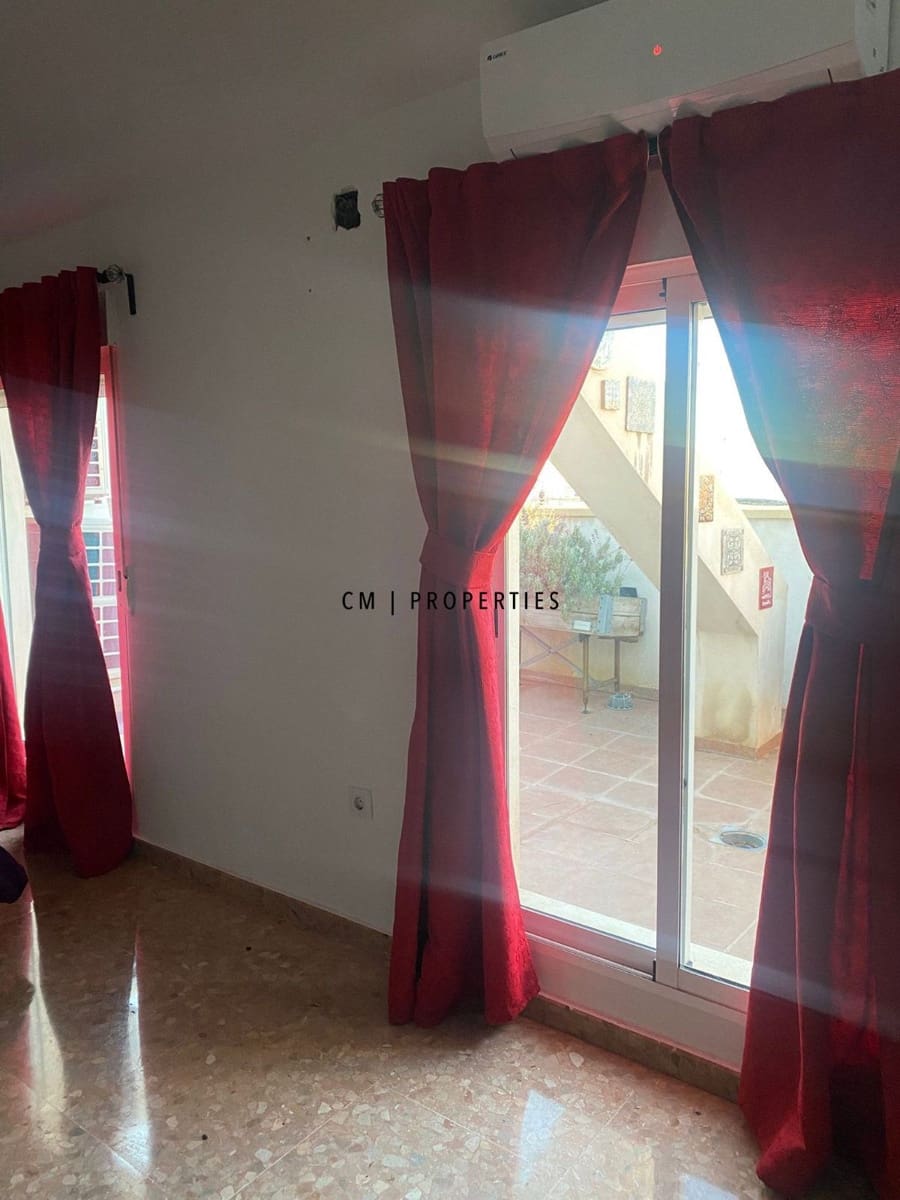 Ático de 3 habitaciones en Benimamet en alquiler - 1.700 € (Ref: 9737199)