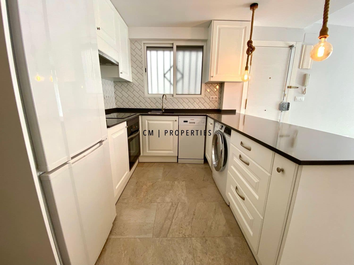 2 bedroom Flat for sale in Valencia city - € 650,000 (Ref: 9737283)