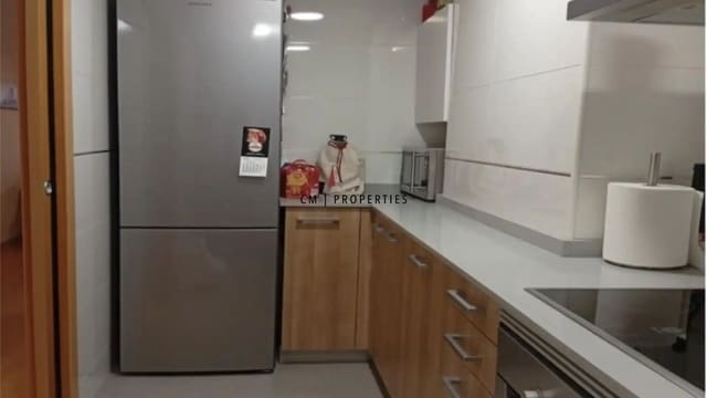 2 slaapkamer Penthouse te huur in Paterna met garage - € 1.400 (Ref: 9737359)