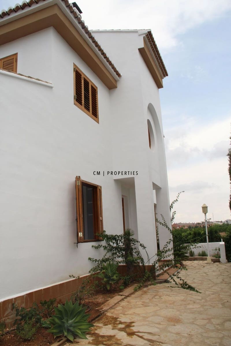 5 bedroom Villa for rent in Rocafort with pool garage - € 2,800 (Ref: 9737360)