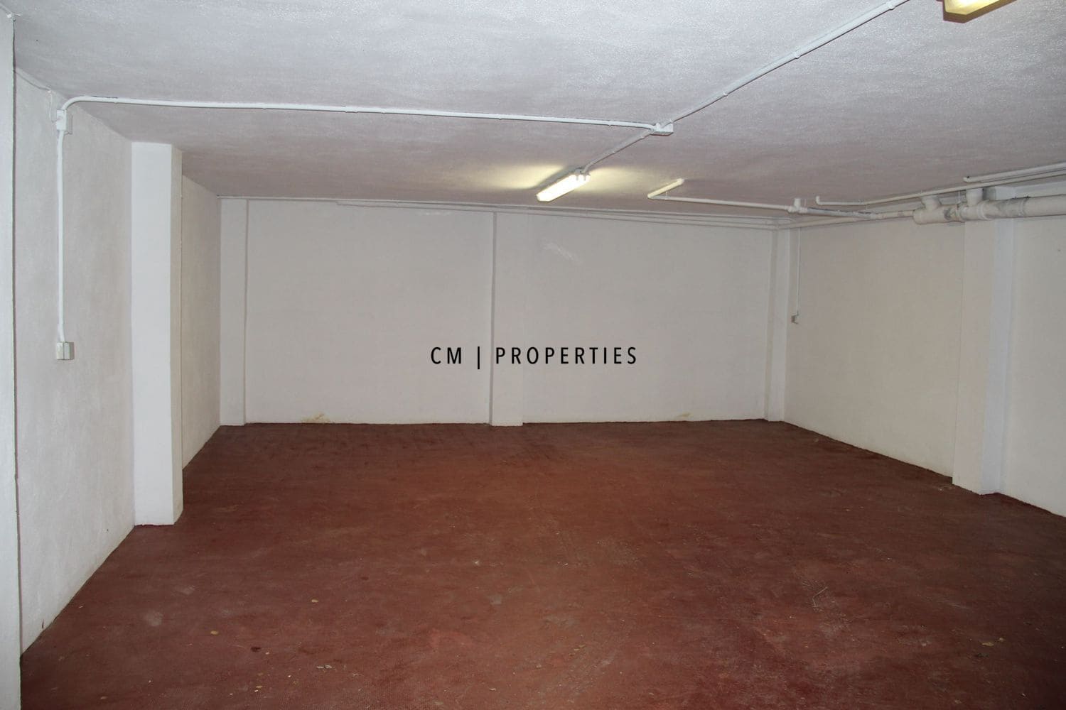 5 bedroom Villa for rent in Rocafort with pool garage - € 2,800 (Ref: 9737360)