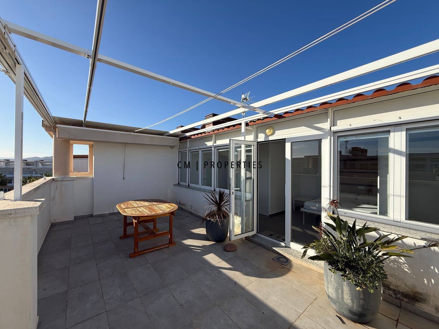 3 bedroom Flat for rent in Almenara with pool garage - € 1,000 (Ref: 9737361)