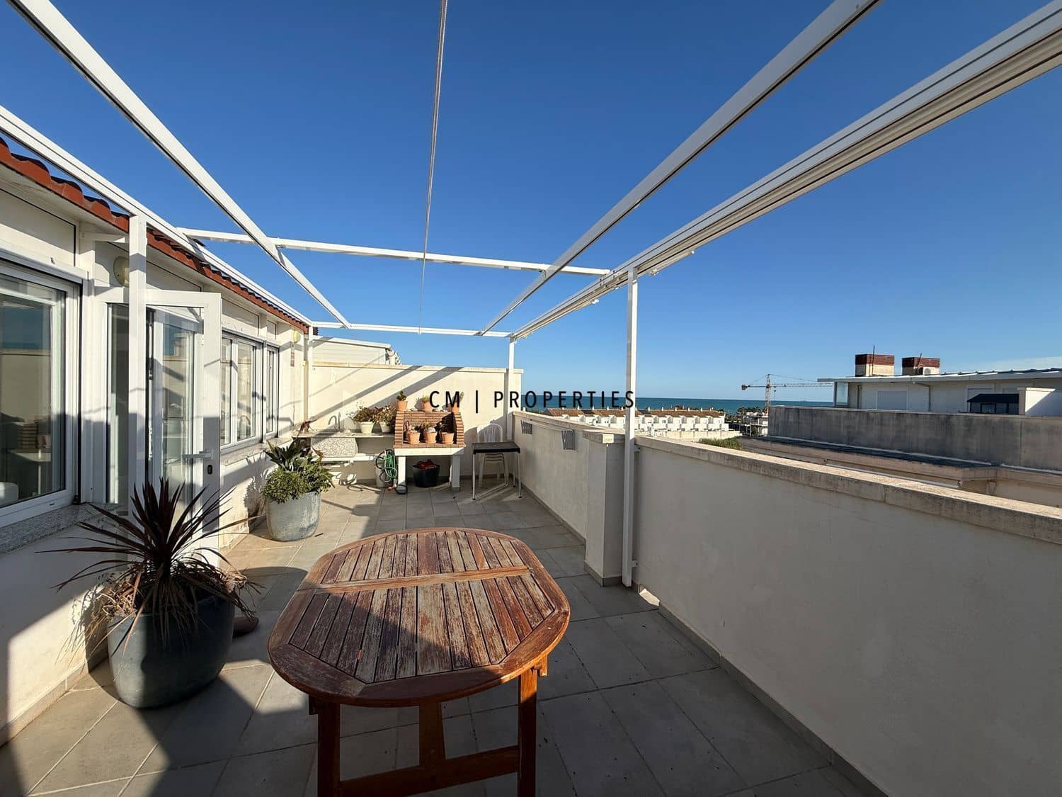 3 bedroom Flat for rent in Almenara with pool garage - € 1,000 (Ref: 9737361)