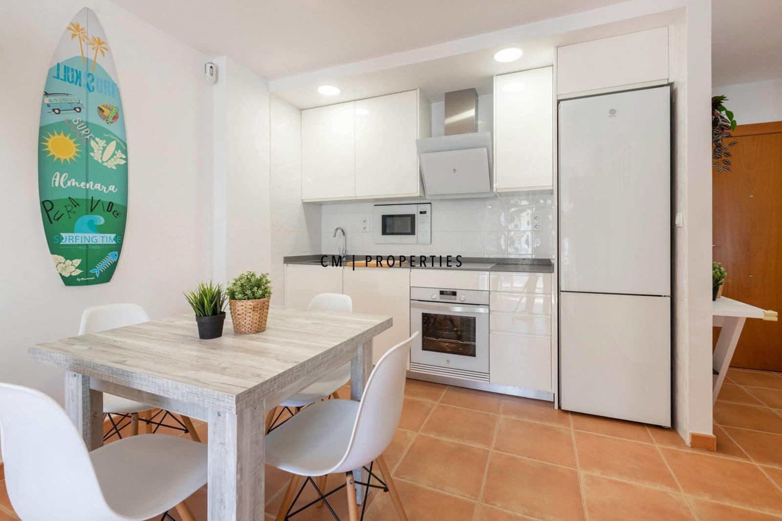 Piso de 3 habitaciones en Almenara en alquiler con piscina garaje - 1.500 € (Ref: 9737361)