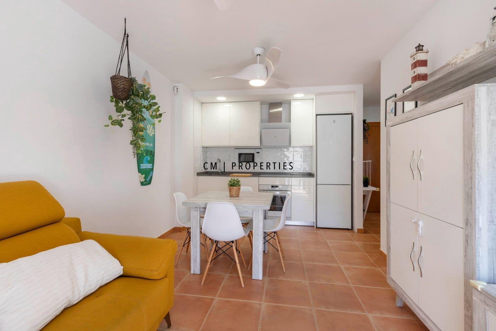 Piso de 3 habitaciones en Almenara en alquiler con piscina garaje - 1.500 € (Ref: 9737361)