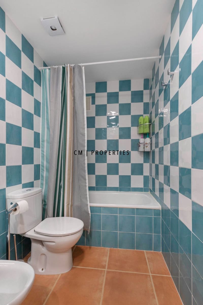 Piso de 3 habitaciones en Almenara en alquiler con piscina garaje - 1.500 € (Ref: 9737361)