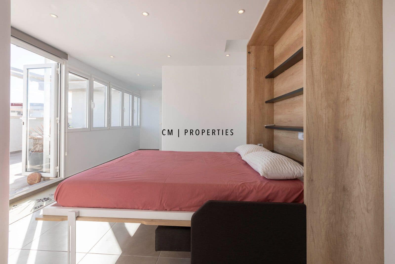 Piso de 3 habitaciones en Almenara en alquiler con piscina garaje - 1.500 € (Ref: 9737361)