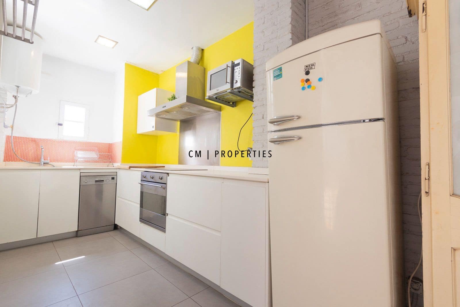 1 bedroom Penthouse for rent in Valencia city - € 1,275 (Ref: 9739120)