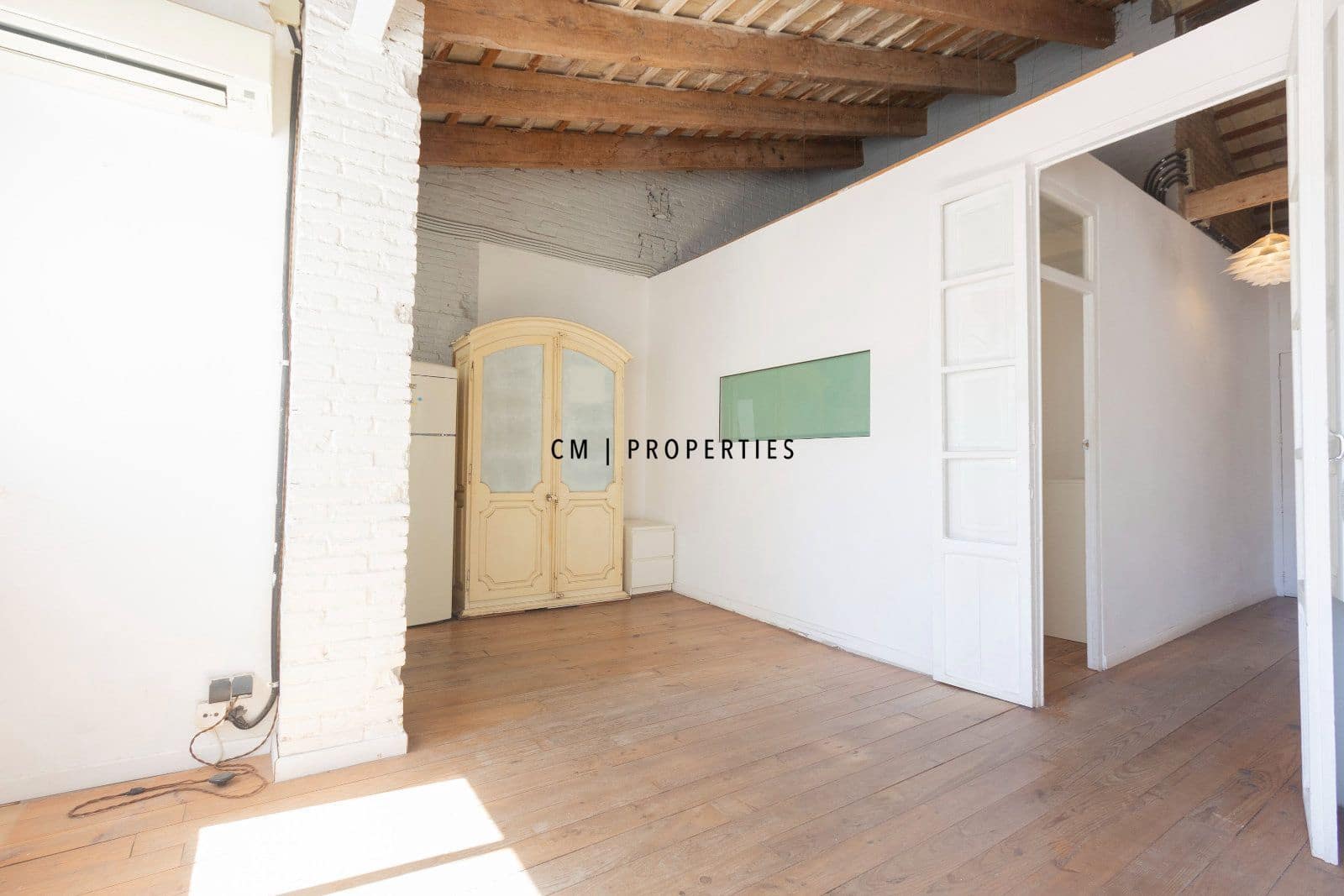 1 bedroom Penthouse for rent in Valencia city - € 1,275 (Ref: 9739120)