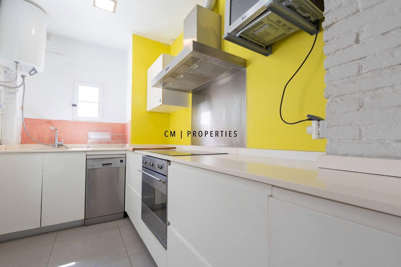 1 bedroom Penthouse for rent in Valencia city - € 1,275 (Ref: 9739120)