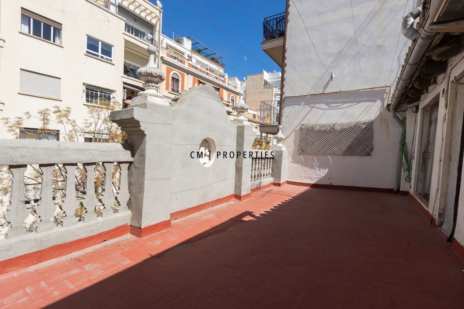 1 bedroom Penthouse for rent in Valencia city - € 1,275 (Ref: 9739120)