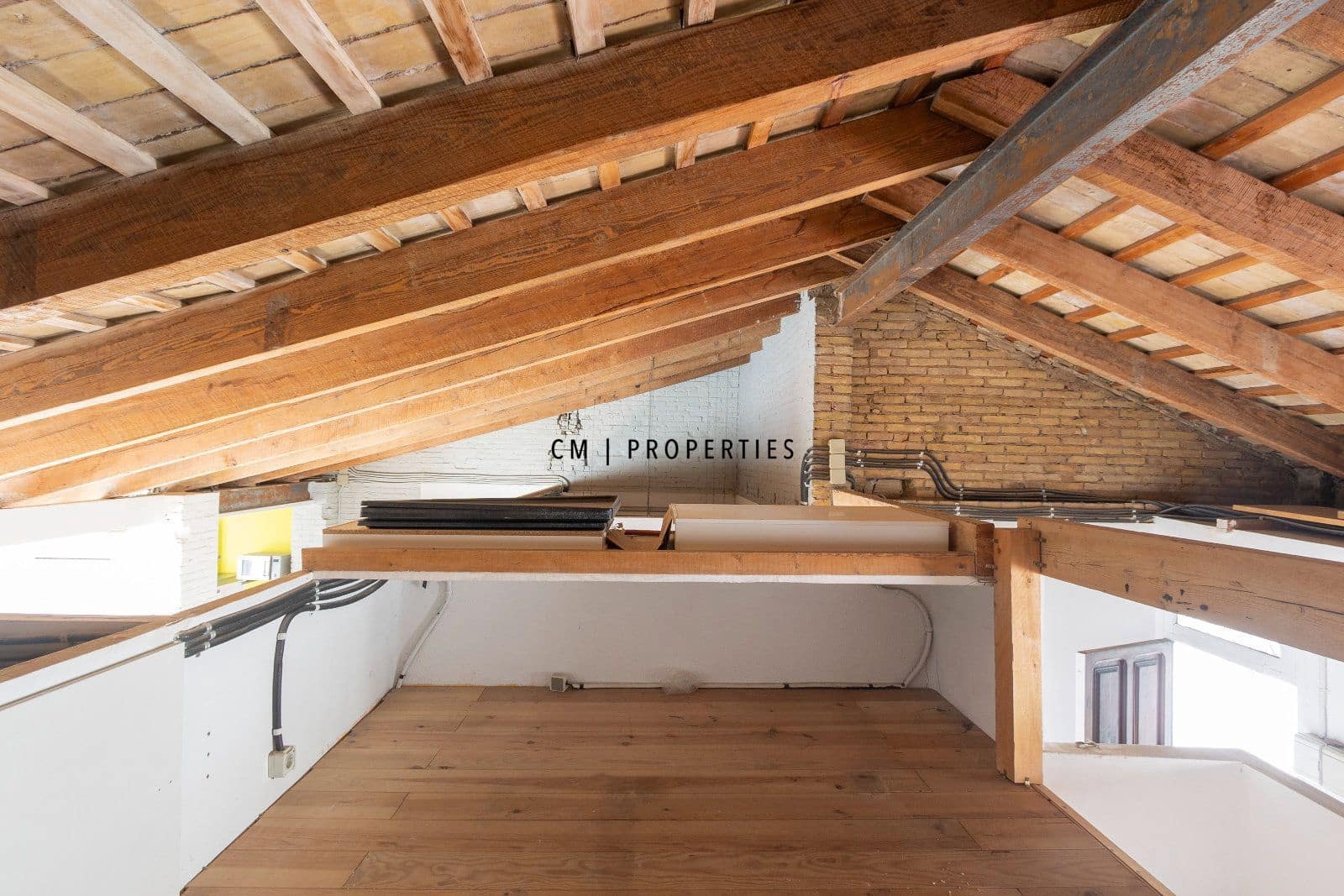 1 bedroom Penthouse for rent in Valencia city - € 1,275 (Ref: 9739120)