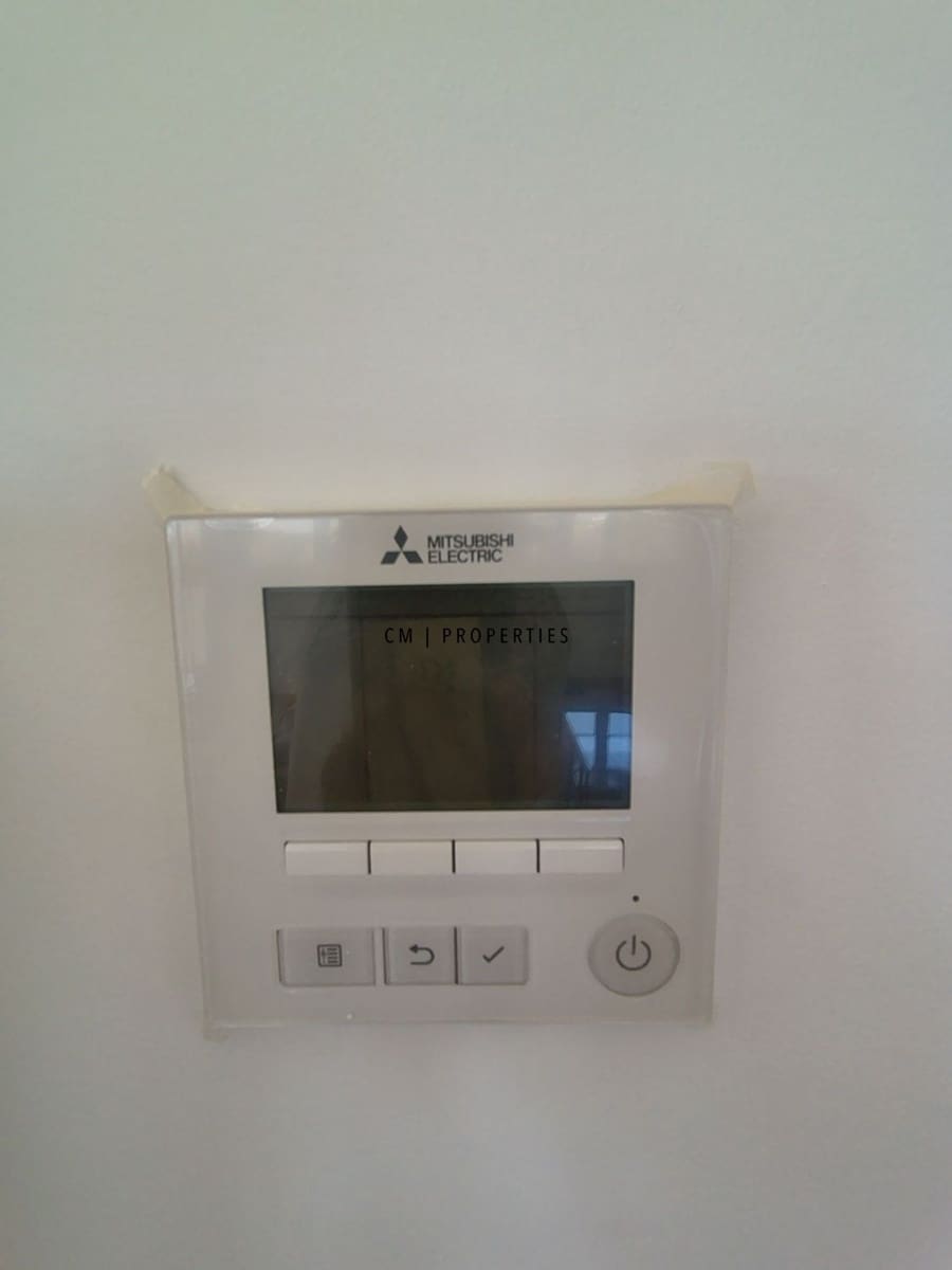 Appartement de 3 chambres à louer à Torrent avec piscine garage - 1 350 € (Ref: 9740087)