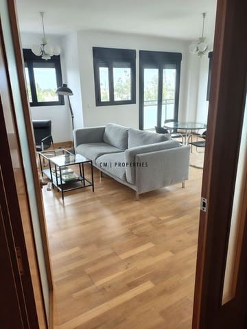 Appartement de 3 chambres à louer à Torrent avec piscine garage - 1 350 € (Ref: 9740087)