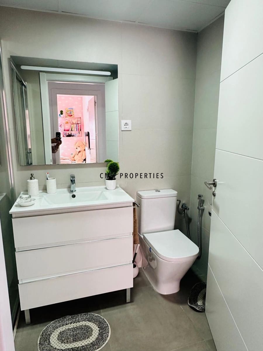 3 bedroom Flat for rent in Valencia city with pool garage - € 2,600 (Ref: 9740196)