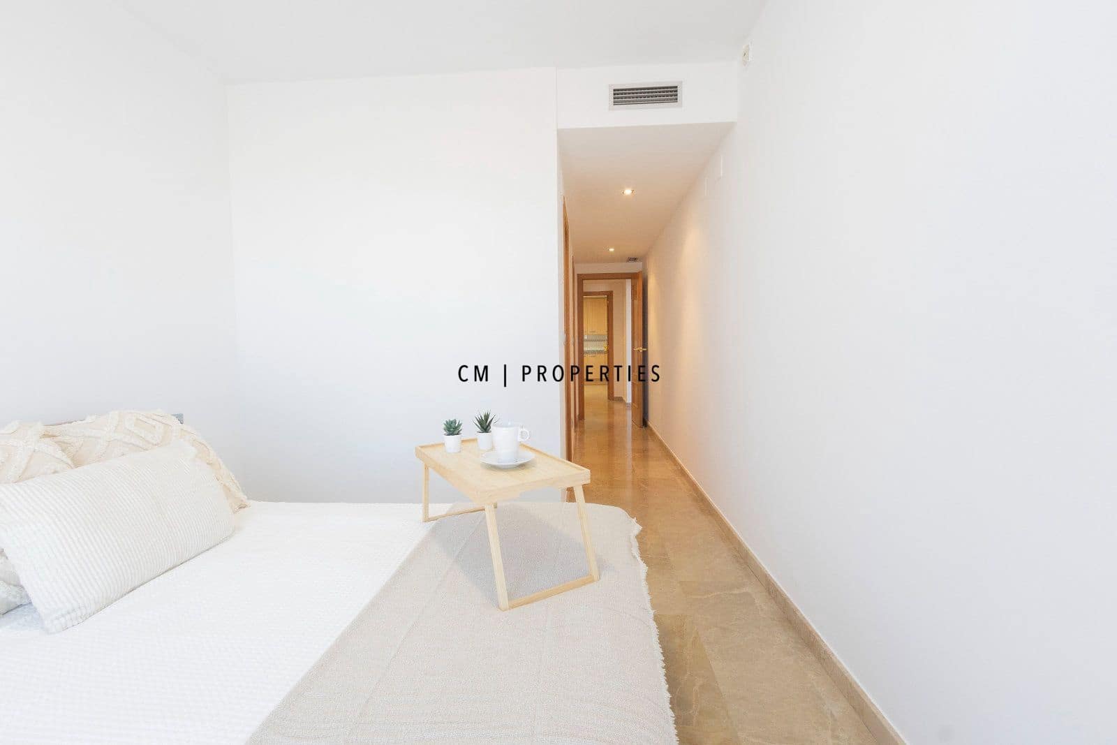 Appartement de 3 chambres à louer à Valence ville avec piscine garage - 2 500 € (Ref: 9742985)