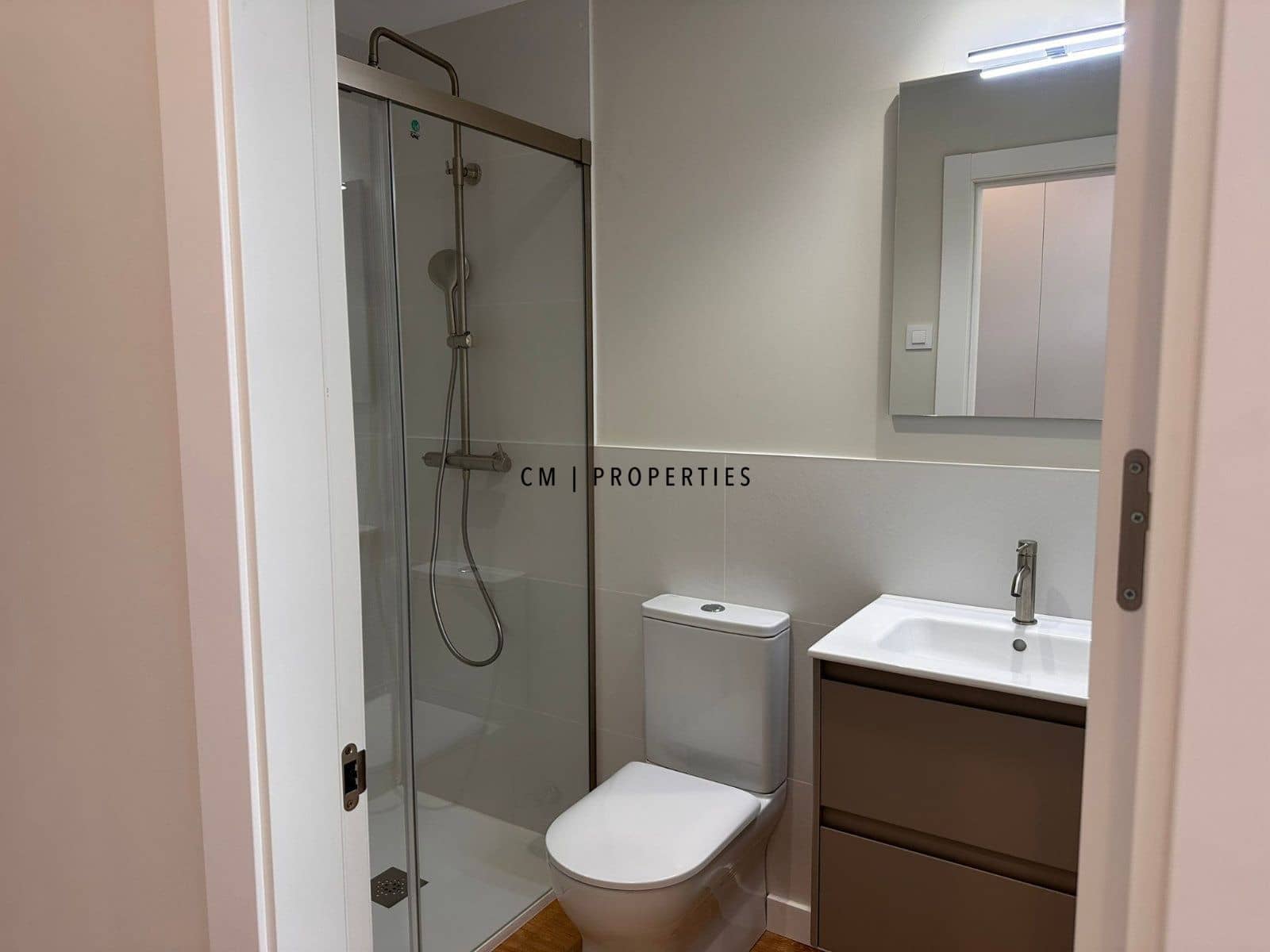 2 bedroom Flat for rent in Moncada - € 1,300 (Ref: 9748398)