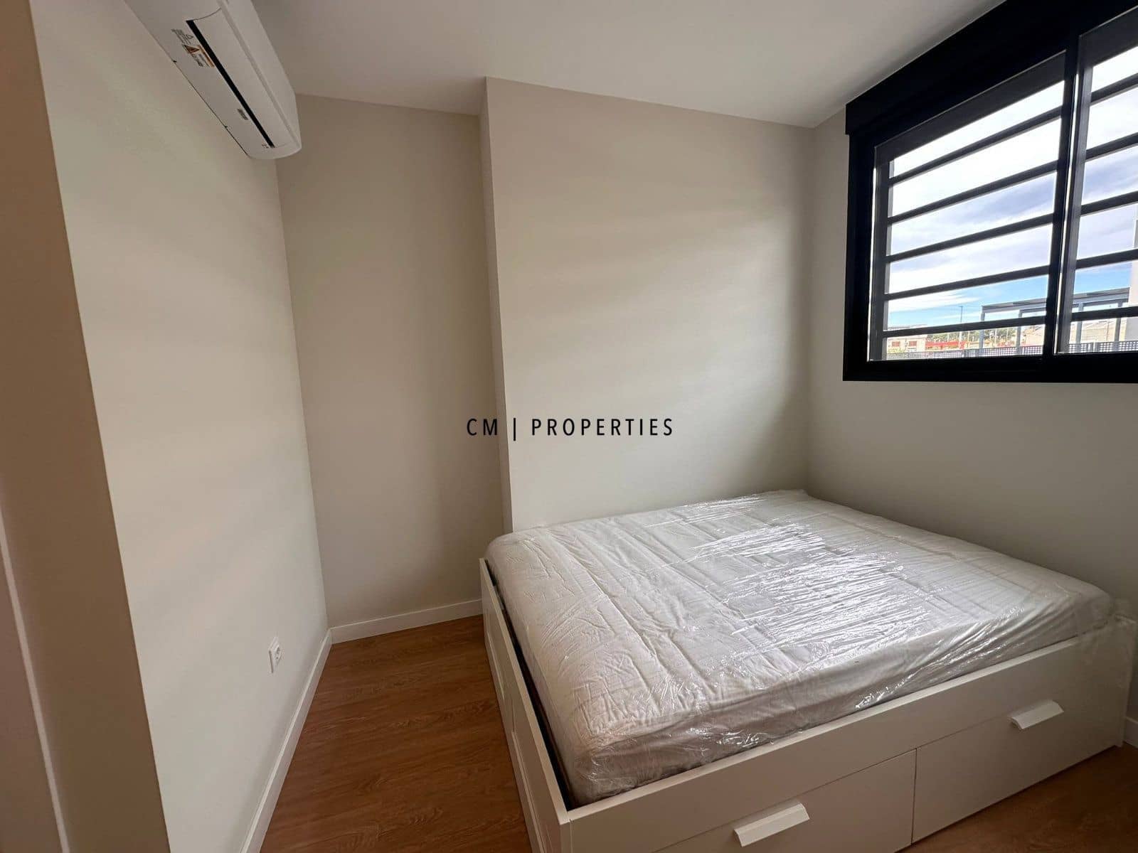 2 bedroom Flat for rent in Moncada - € 1,300 (Ref: 9748398)
