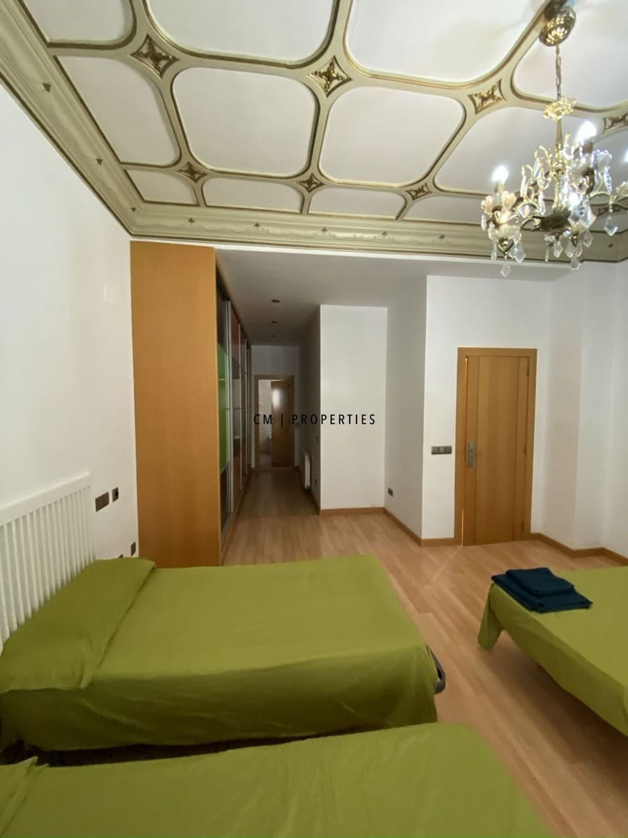 4 Zimmer Wohnung zu verkaufen in Valencia Stadt - 690.000 € (Ref: 9751073)