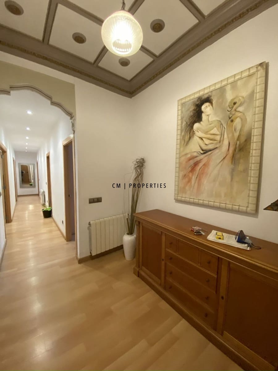 4 Zimmer Wohnung zu verkaufen in Valencia Stadt - 690.000 € (Ref: 9751073)