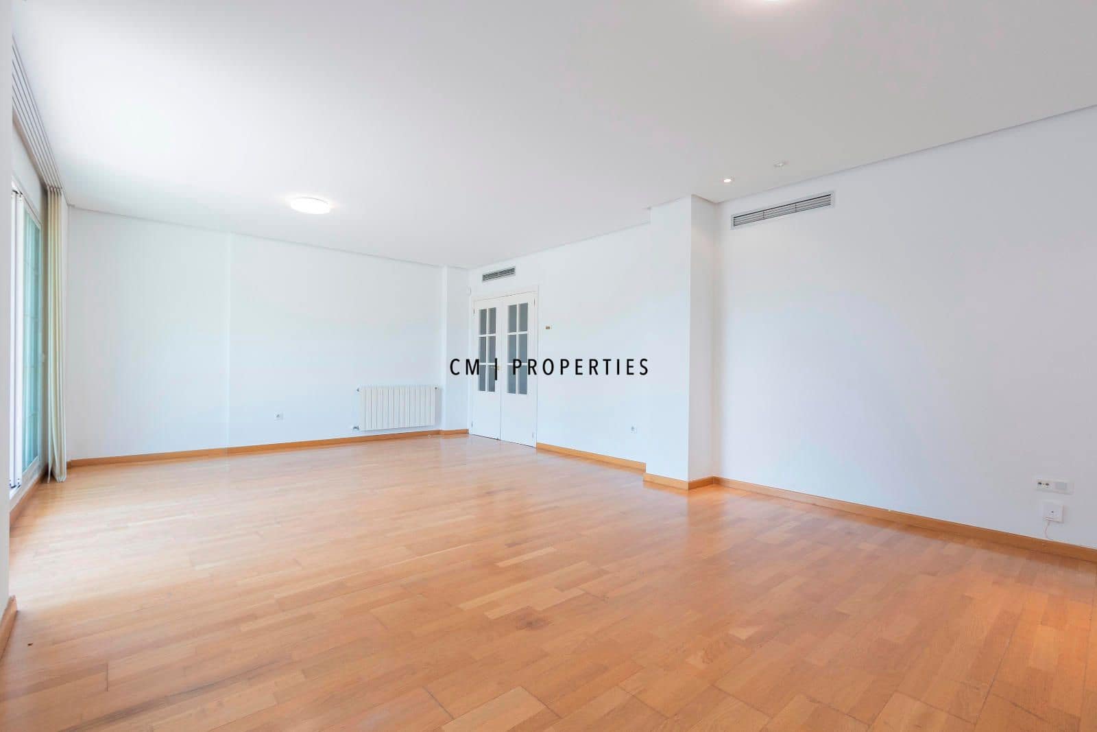 3 sypialnia Willa na sprzedaż w Betera z basenem garażem - 485 000 € (Ref: 9753510)