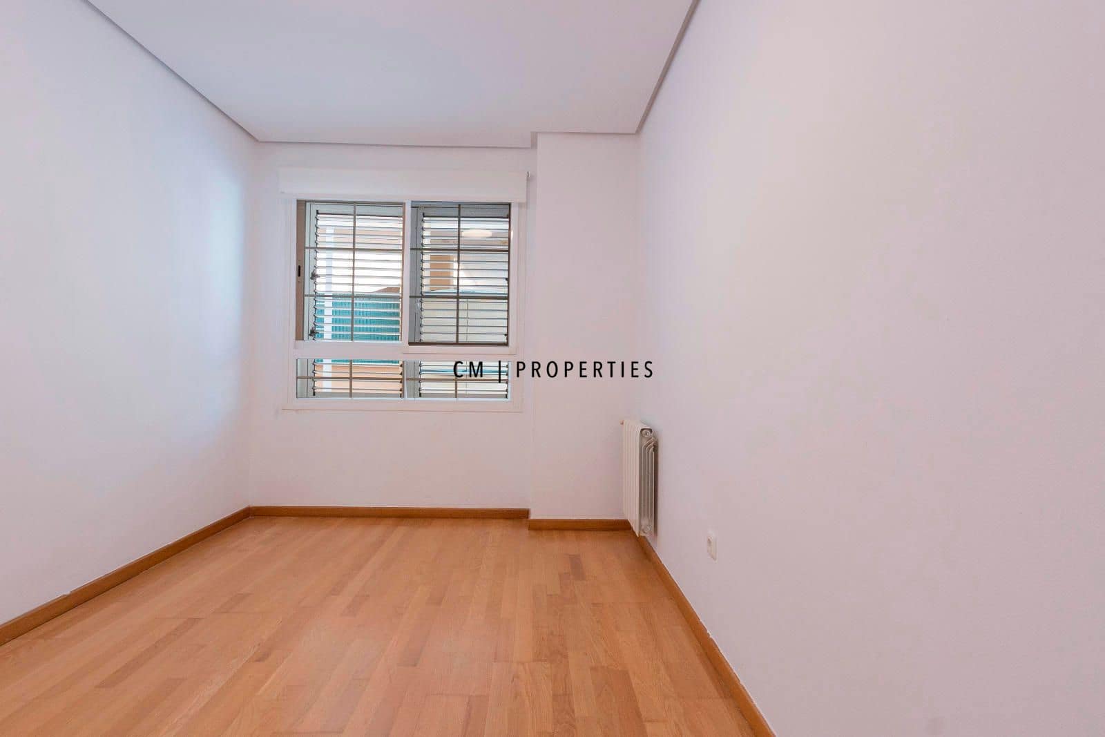 3 sypialnia Willa na sprzedaż w Betera z basenem garażem - 485 000 € (Ref: 9753510)