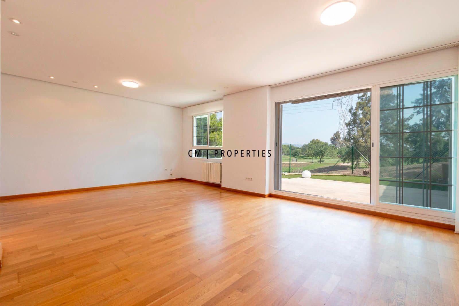 3 sypialnia Willa na sprzedaż w Betera z basenem garażem - 485 000 € (Ref: 9753510)