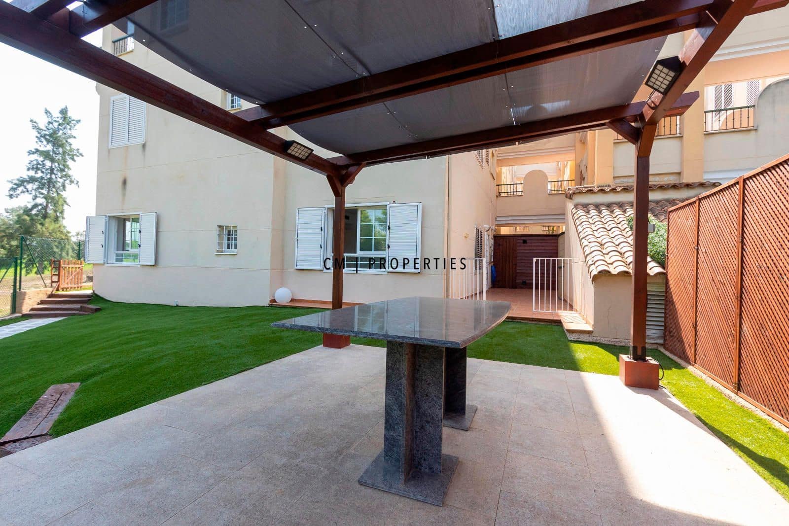 3 sypialnia Willa na sprzedaż w Betera z basenem garażem - 485 000 € (Ref: 9753510)