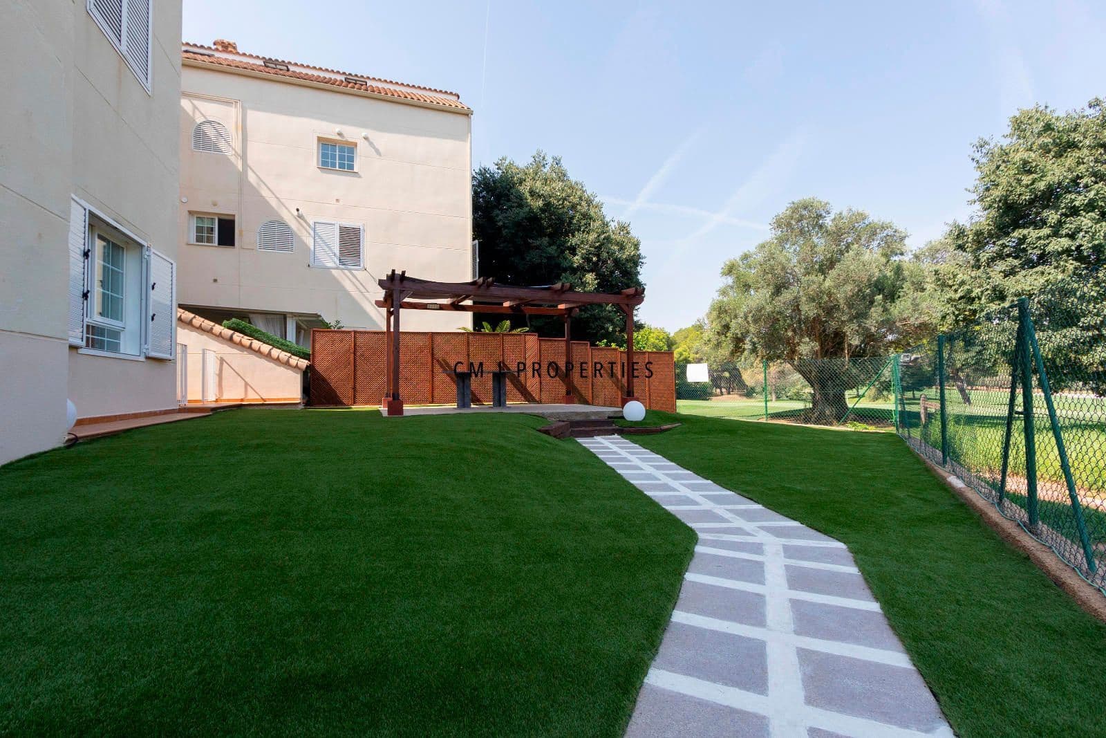 3 sypialnia Willa na sprzedaż w Betera z basenem garażem - 485 000 € (Ref: 9753510)