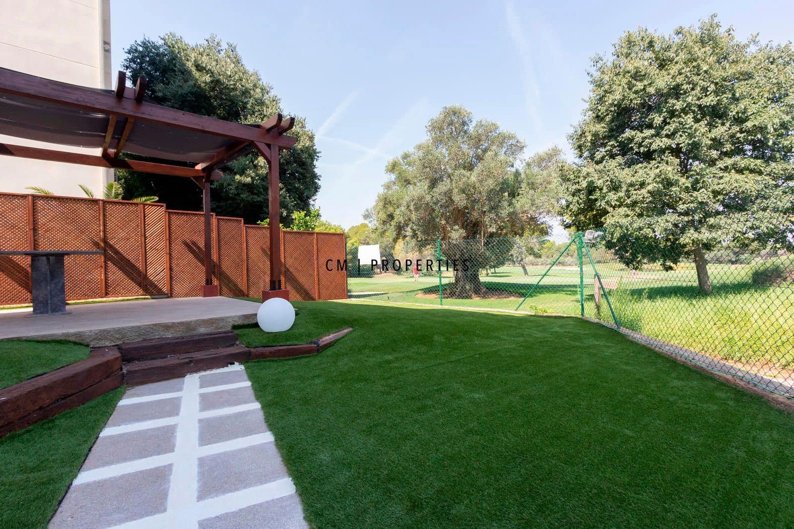 3 sypialnia Willa na sprzedaż w Betera z basenem garażem - 485 000 € (Ref: 9753510)