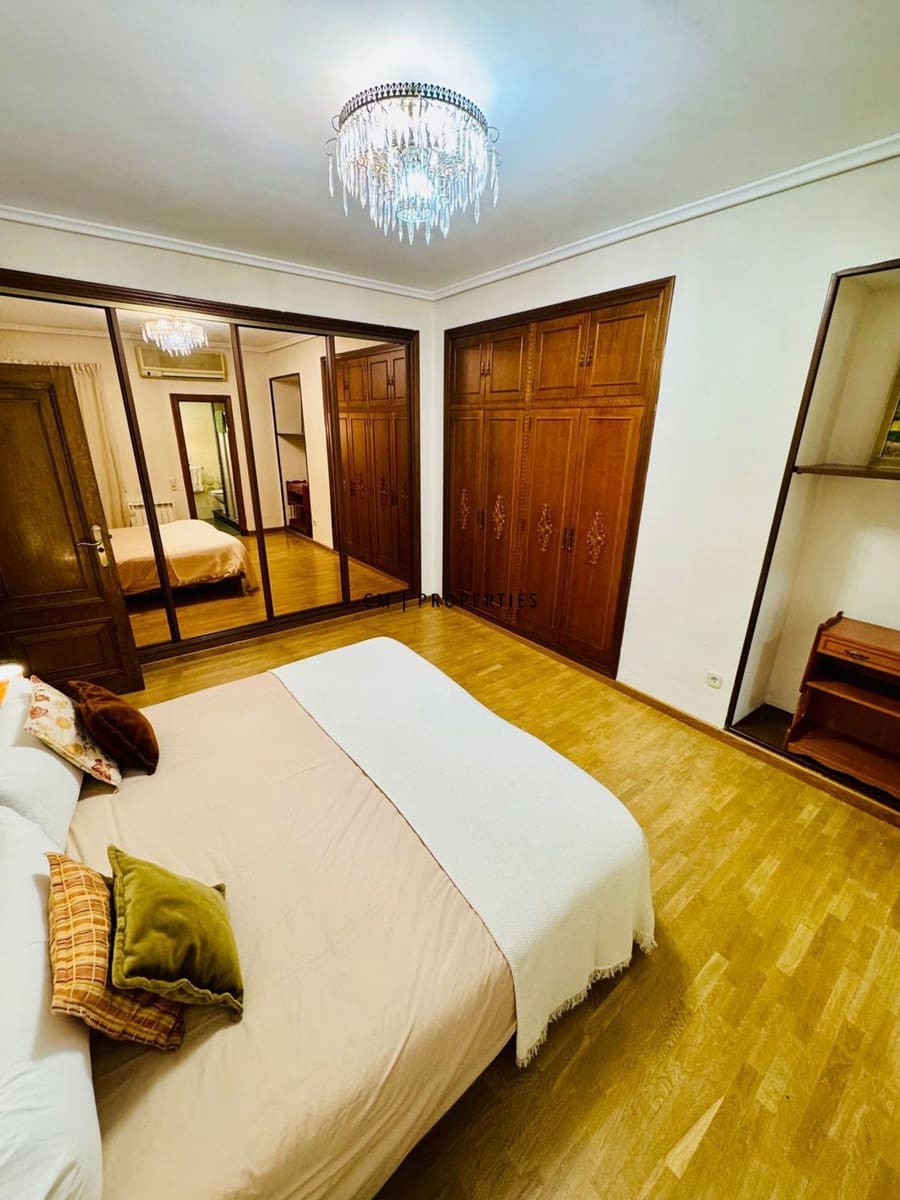 4 soveværelse Lejlighed til leje i Valencia by - € 2.500 (Ref: 9753511)