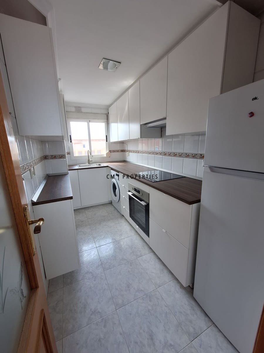 3 soveværelse Lejlighed til leje i Valencia by - € 1.300 (Ref: 9753578)