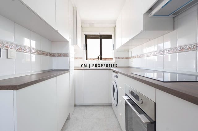 3 soveværelse Lejlighed til leje i Poblats Maritims, Valencia by - € 1.300 (Ref: 9753578)