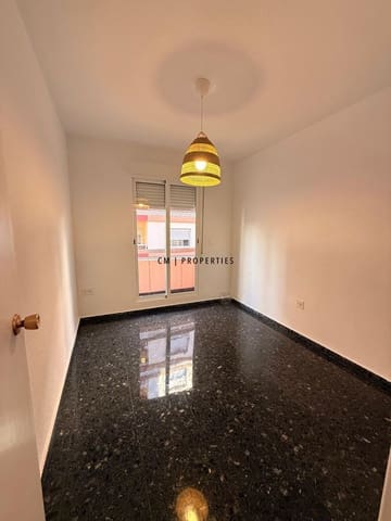 4 soveværelse Lejlighed til leje i Paterna - € 1.300 (Ref: 9758236)