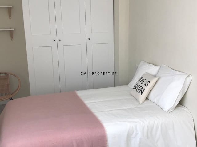 4 makuuhuone Asunto vuokrattavana paikassa Rascanya, Valencia kaupunki - 1 450 € (Ref: 9760042)