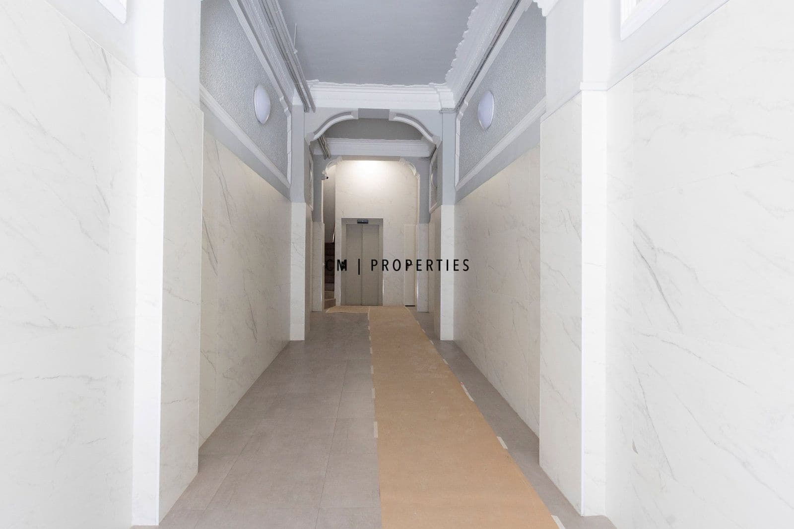 4 bedroom Flat for rent in Valencia city with garage - € 1,600 (Ref: 9760043)