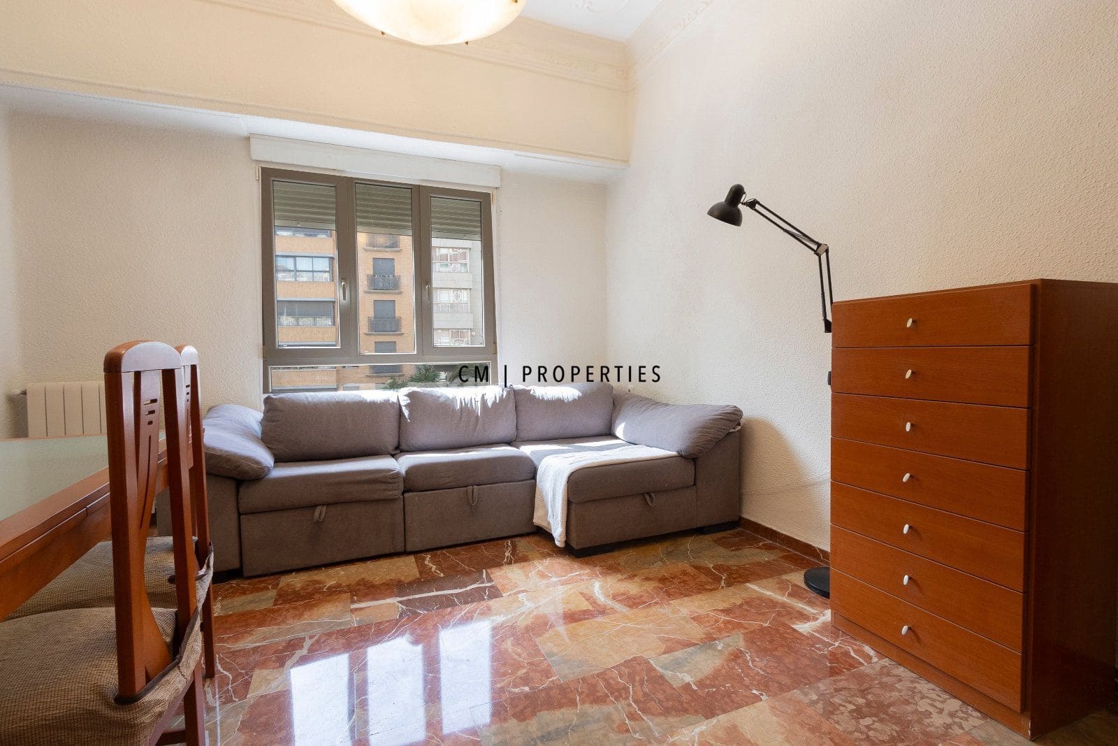 4 bedroom Flat for rent in Valencia city with garage - € 1,600 (Ref: 9760043)