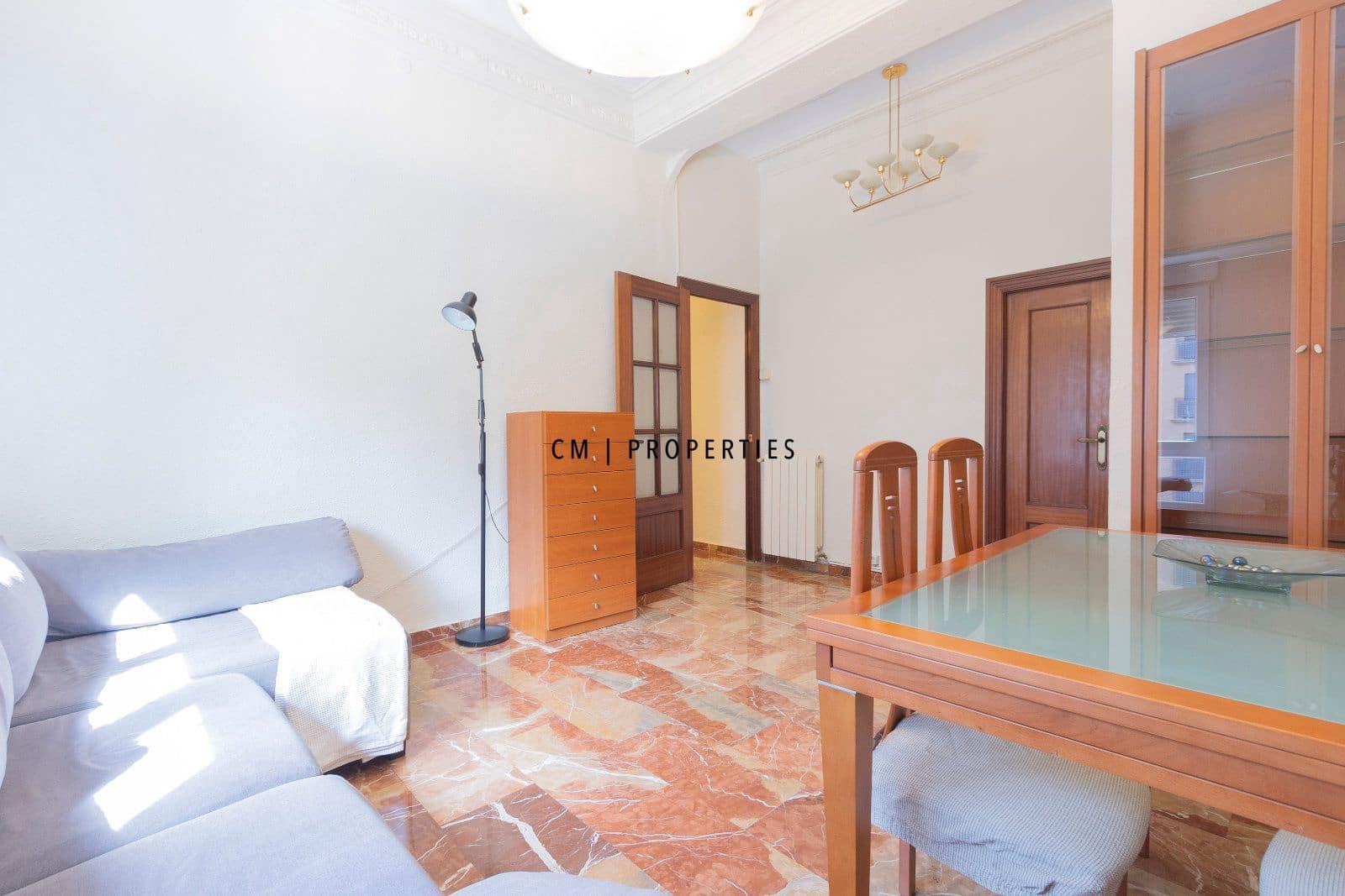 4 bedroom Flat for rent in Valencia city with garage - € 1,600 (Ref: 9760043)