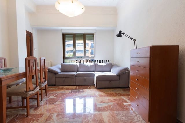 4 sovrum Lägenhet att hyra i Valencia stad med garage - 1 600 € (Ref: 9760043)