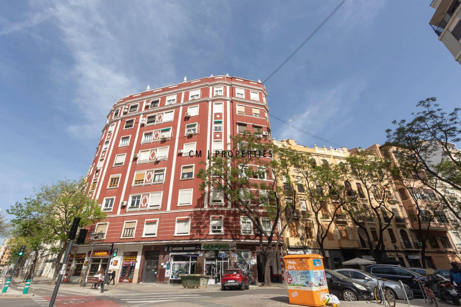 4 bedroom Flat for rent in Valencia city with garage - € 1,600 (Ref: 9760043)