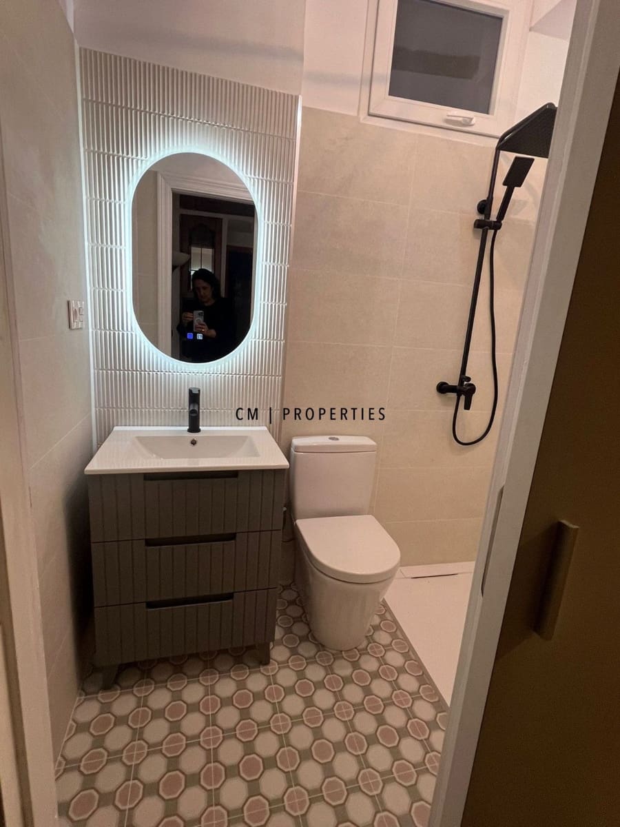 2 bedroom Penthouse for rent in Valencia city - € 1,200 (Ref: 9761621)