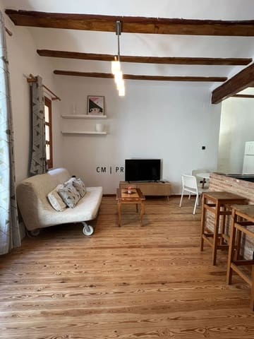 2 makuuhuone Kattohuoneisto vuokrattavana paikassa Ciutat Vella, Valencia kaupunki - 1 200 € (Ref: 9761621)