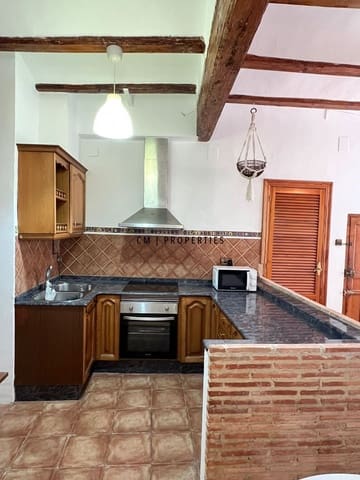 2 makuuhuone Kattohuoneisto vuokrattavana paikassa Ciutat Vella, Valencia kaupunki - 1 200 € (Ref: 9761621)