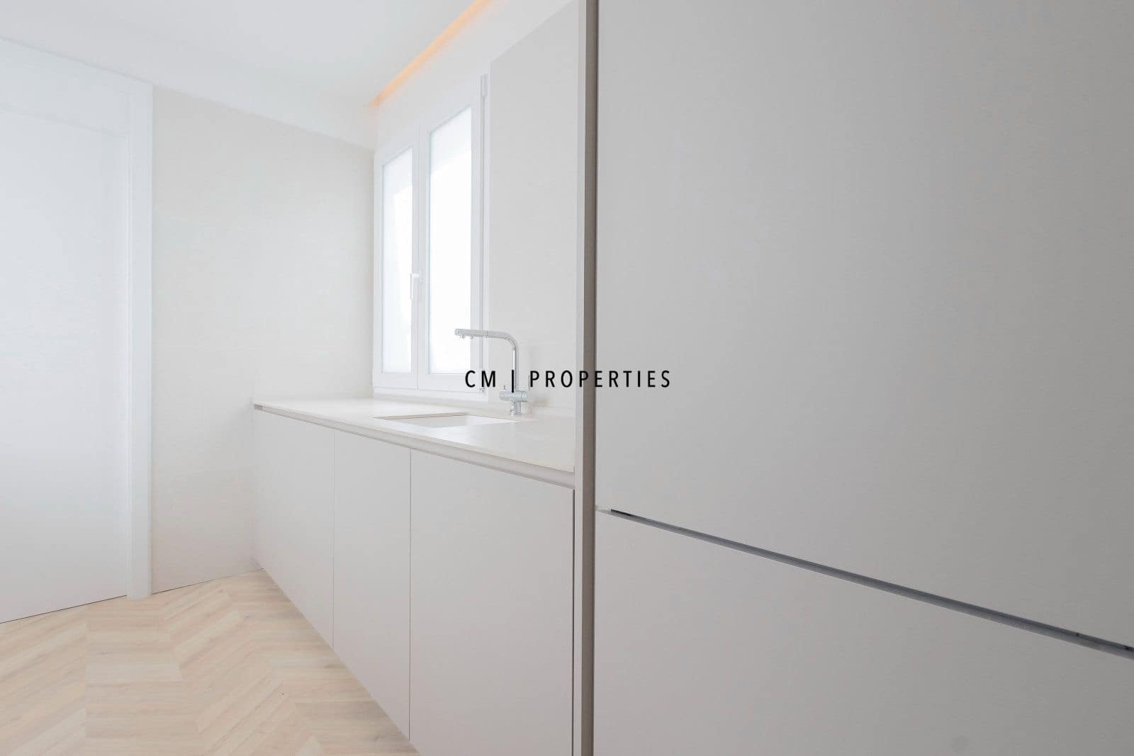 3 bedroom Penthouse for rent in Valencia city - € 3,500 (Ref: 9762438)