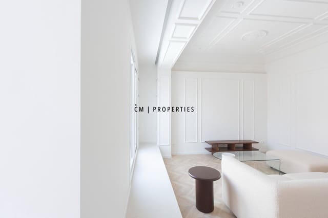 3 bedroom Penthouse for rent in Valencia city - € 3,500 (Ref: 9762438)