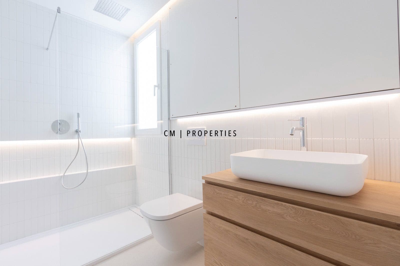 3 bedroom Penthouse for rent in Valencia city - € 3,500 (Ref: 9762438)