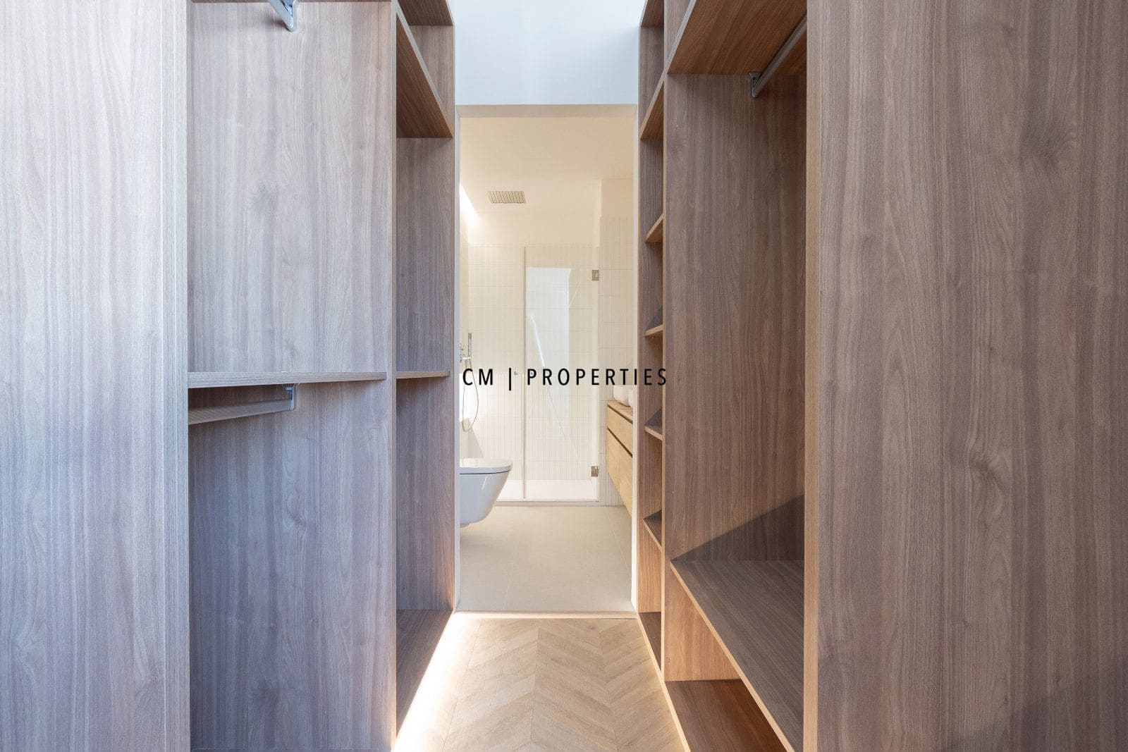 3 bedroom Penthouse for rent in Valencia city - € 3,500 (Ref: 9762438)