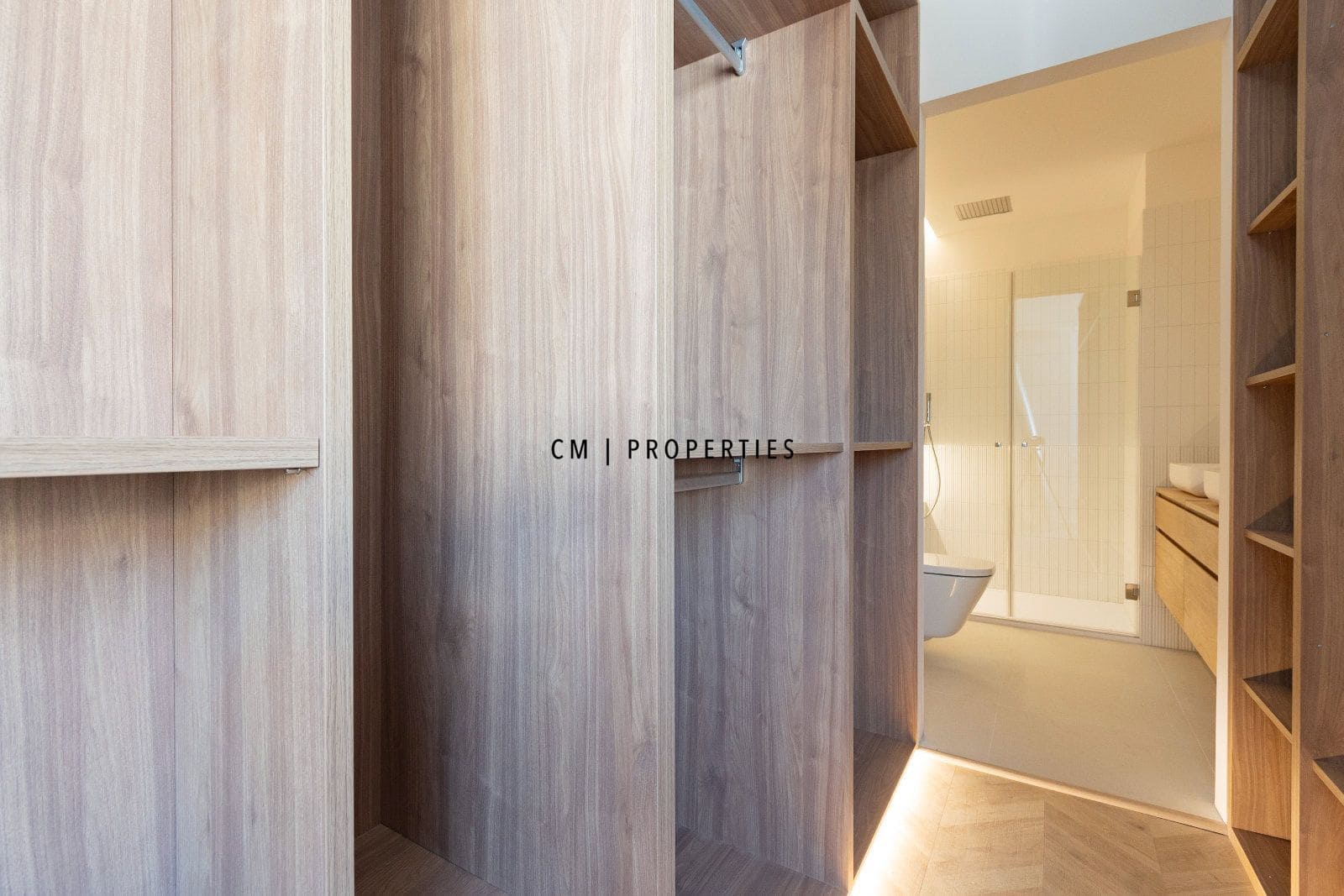 3 bedroom Penthouse for rent in Valencia city - € 3,500 (Ref: 9762438)